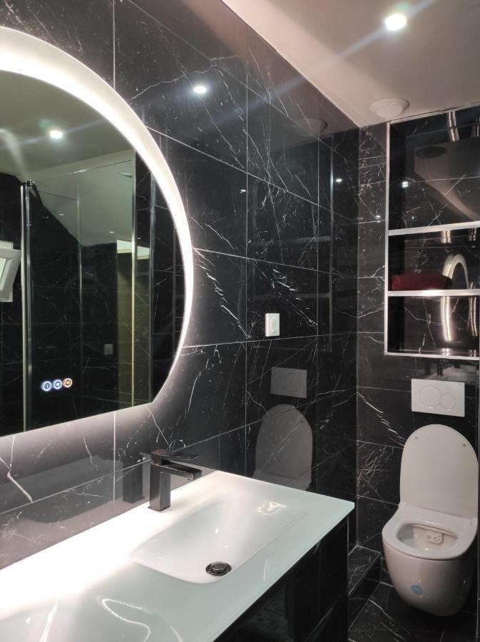 Maison Elegante Et Spacieuse Écouen Exteriör bild