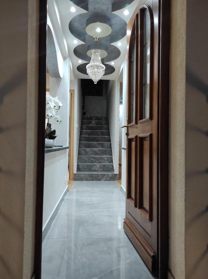 Maison Elegante Et Spacieuse Écouen Exteriör bild