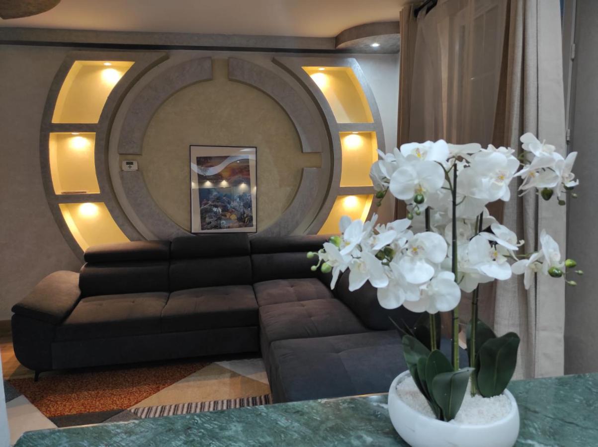 Maison Elegante Et Spacieuse Écouen Exteriör bild