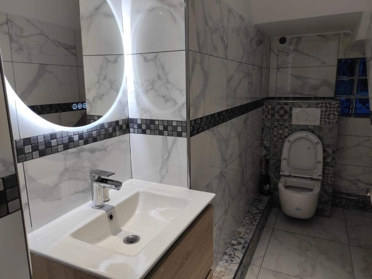 Maison Elegante Et Spacieuse Écouen Exteriör bild