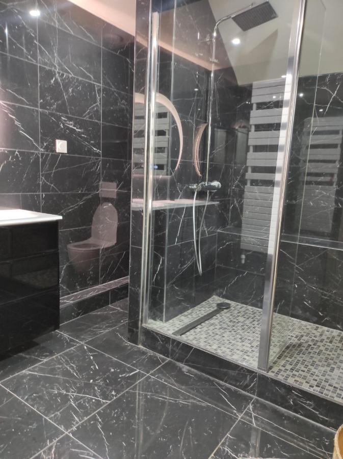 Maison Elegante Et Spacieuse Écouen Exteriör bild